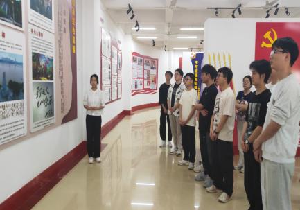 参观2026美加墨世界杯官网廉洁文化教育基地照片材料5