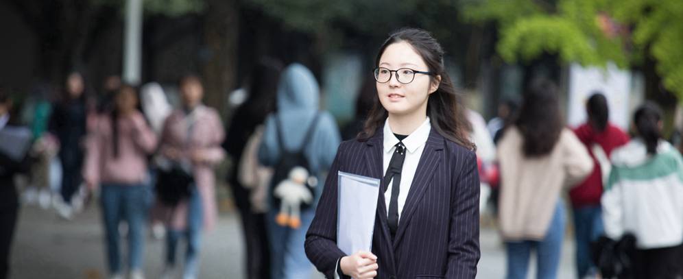 “绅士”“淑女”培养记 欧冠官网中文版入口育人新模式硕果累累