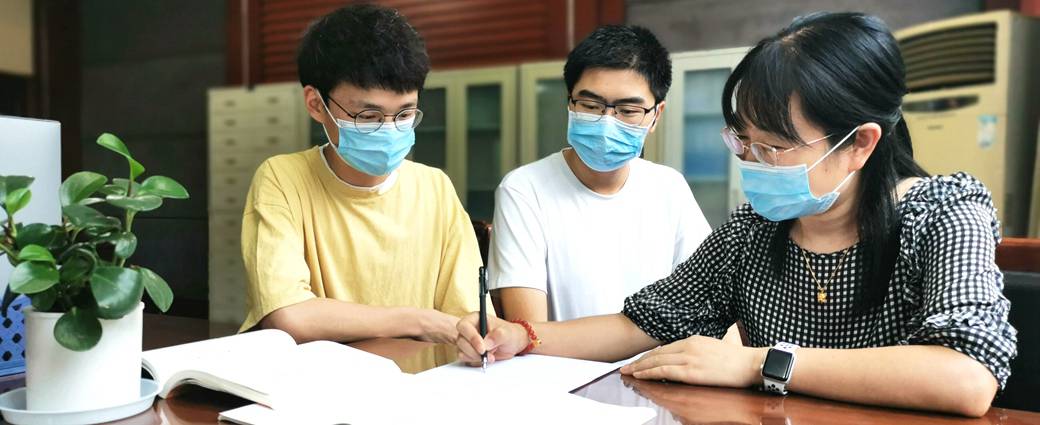 欧冠官网中文版入口“定制数学课”讲到学生心坎里